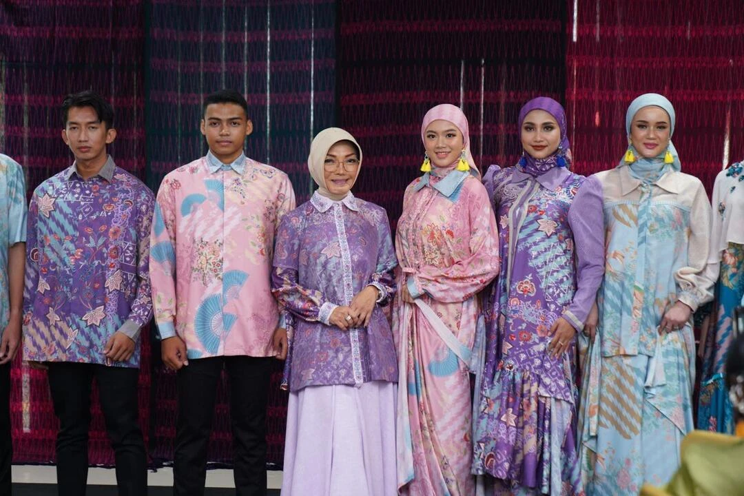 Lenggak-lenggok Cerite Kote II Pukau Rombongan Dharma Wanita Kemenag Kalbar